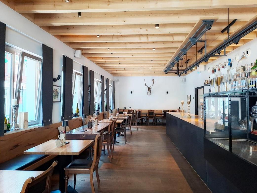 קירכהיים אונטר טק Stadthotel Waldhorn מראה חיצוני תמונה